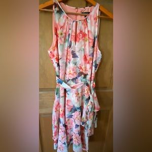 Women’s Tahari Size 12 floral dress